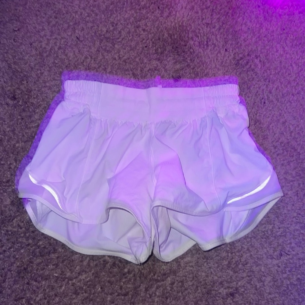 Lululemon 2.5 Inch Seam White Hotty Hots